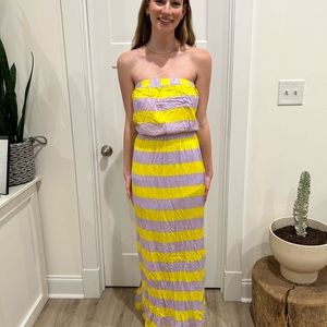 Bright, splendid maxi dress perfect for summer!